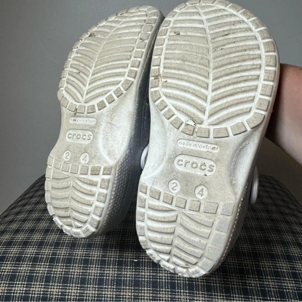 Kids Glitter Silver‎ Crocs Clogs with Charms Size 2T